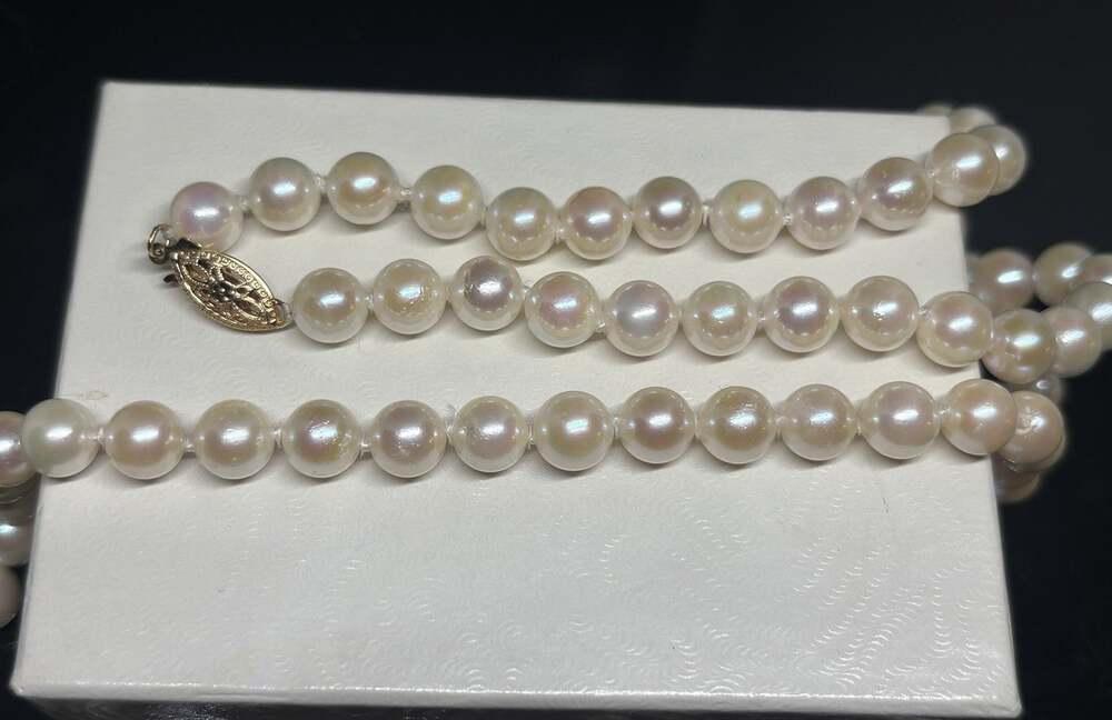 14K Gold Clasp Sea Pearl Necklace 6.4mm Hand Knotted Cream Pink Overtone 23 in